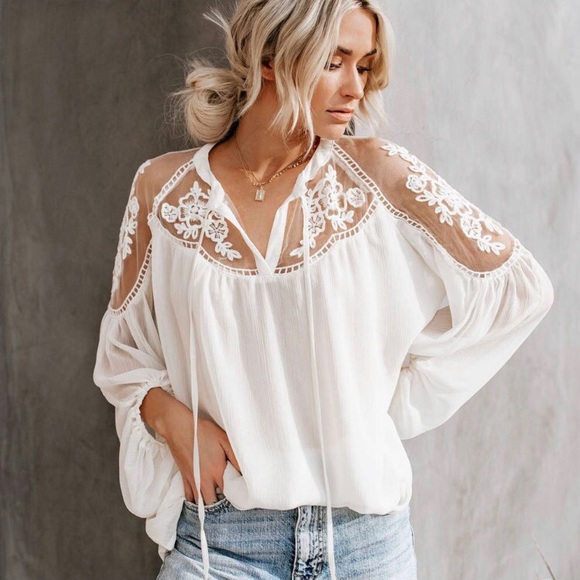 Tops - Boho Embroidered blouse